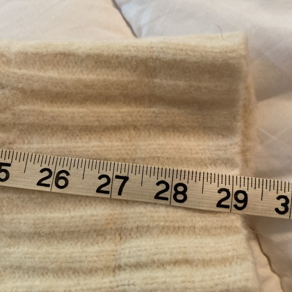 Yummy Sweater Co Oversized chunky cable knit sweater size XS cream color - Picture 11 of 11